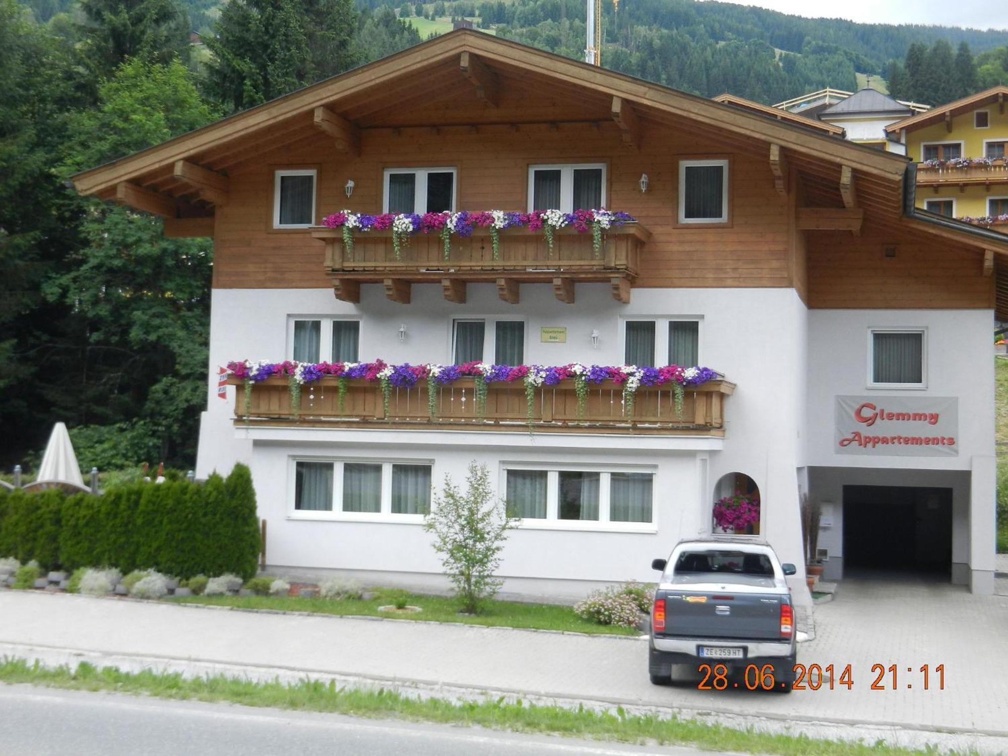 Glemmy Appartements Inkl Sommercard Viehhofen Habitación foto